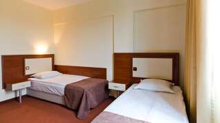 Отель Nadejda Hotel София Стандартный двухместный номер с 1 кроватью-5