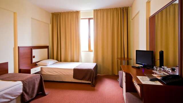 Отель Nadejda Hotel София-46